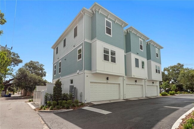 Building Photo - 114-121 21st St N