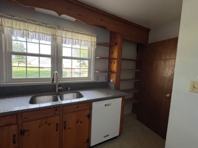 Building Photo - 105 West St