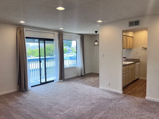 Building Photo - 1925 46th Ave