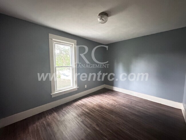 Building Photo - 1101 Chandler-