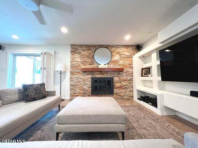 Building Photo - 9005 Shaver Dr