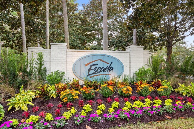 Building Photo - 255 Cll Escada