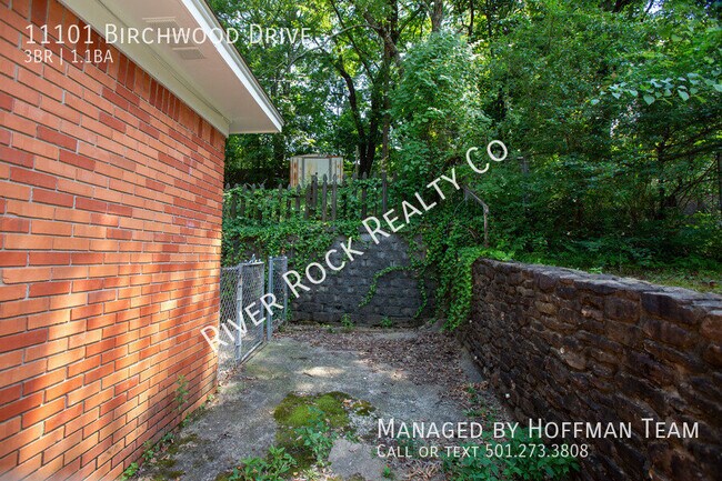 Building Photo - 11101 Birchwood Dr