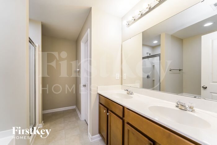 Building Photo - 4813 Bryn Athyn Court