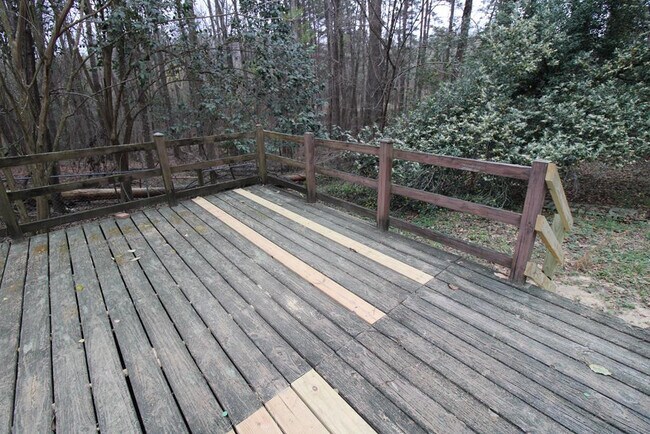 Building Photo - 2378 Valleybrook Rd