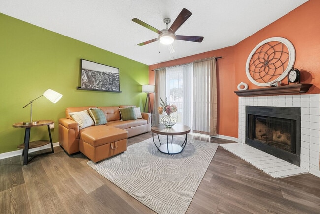 Building Photo - 8307 Royal Sand Cir