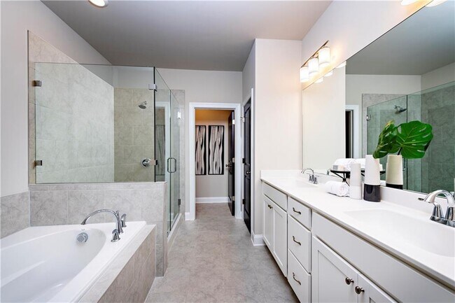 Building Photo - 3304 Angora Aly