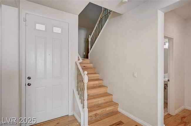 Building Photo - 9264 Cantana St