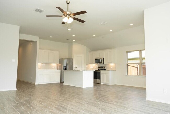Building Photo - Stunning Single Family Ranch in Aubrey!