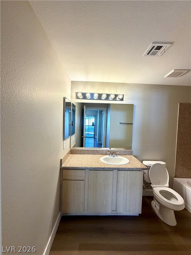 Building Photo - 8000 W Badura Ave