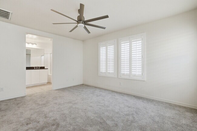 Building Photo - 1647 S 83rd Pl