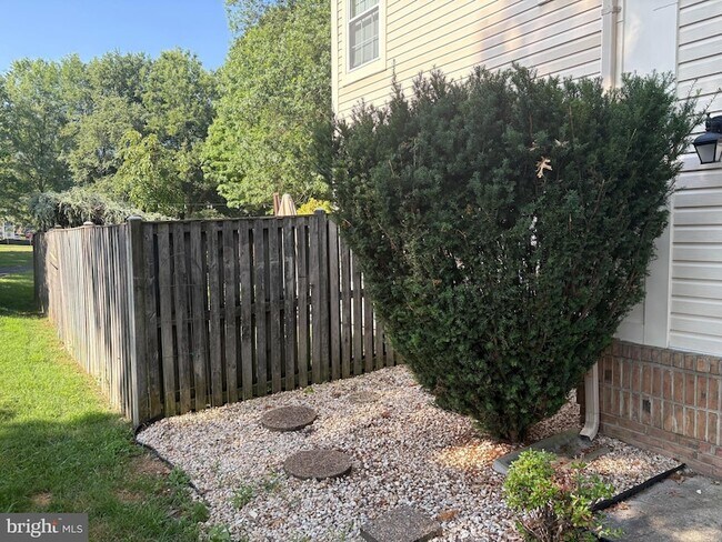 Building Photo - 16131 Parklawn Pl