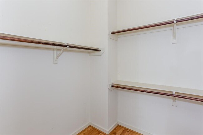 Building Photo - 4030 Center St