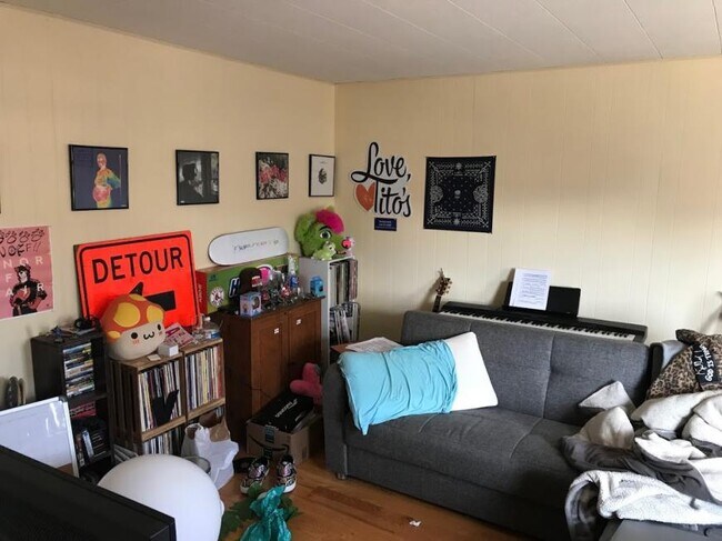 Building Photo - 4.0 bedroom in Somerville Massachusetts 02140