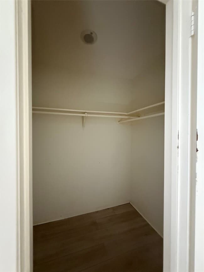 Building Photo - 12550 Newbrook Dr