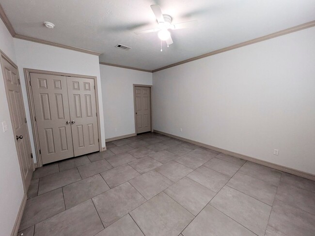 Building Photo - 2925 Pecos St
