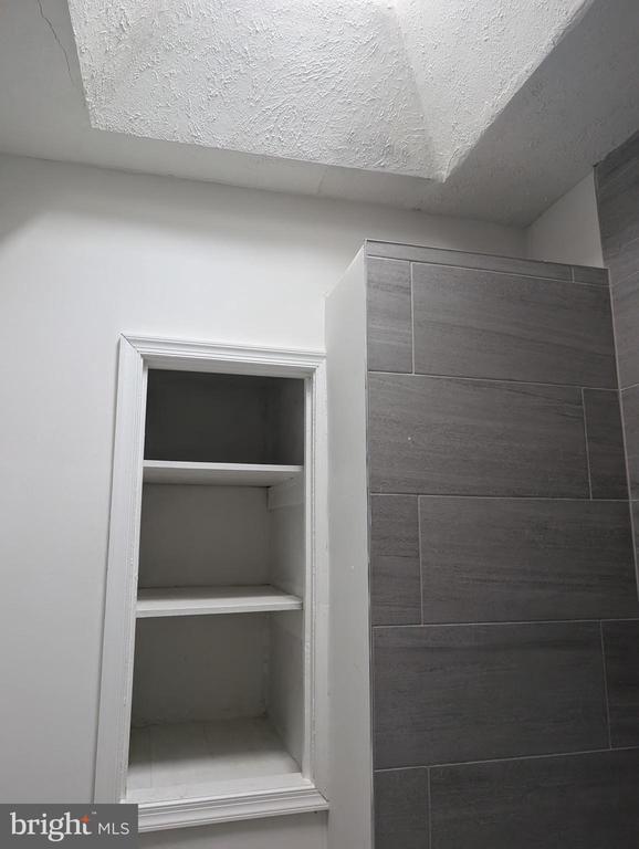 Building Photo - 7335 Garman St