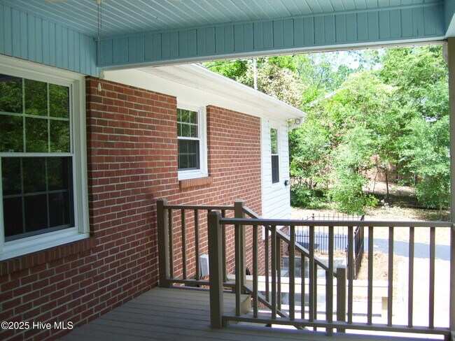 Building Photo - 355 Newton Dr