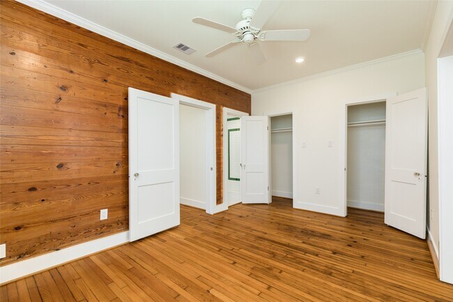 Building Photo - 2516 Avenue K