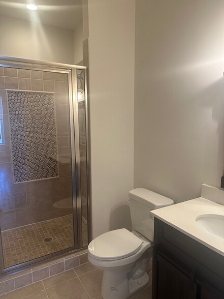 Building Photo - 1129 Washington Blvd