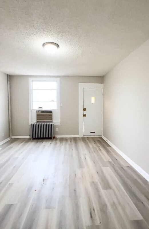 Building Photo - 2958 N Fairhill St