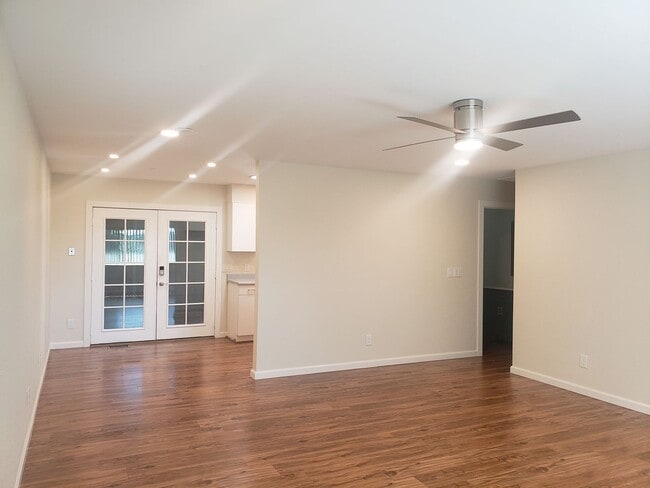 Building Photo - Updated Home in Old Town Auburn