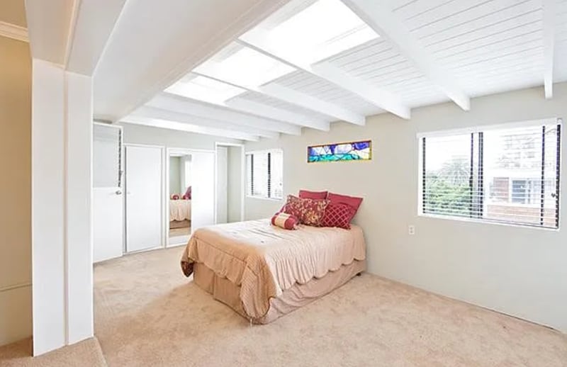 Building Photo - 1560 E Oceanfront