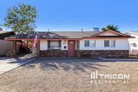 Building Photo - 4035 W Las Palmaritas Dr