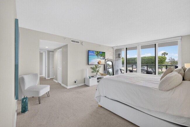 Building Photo - 3440 S Ocean Blvd