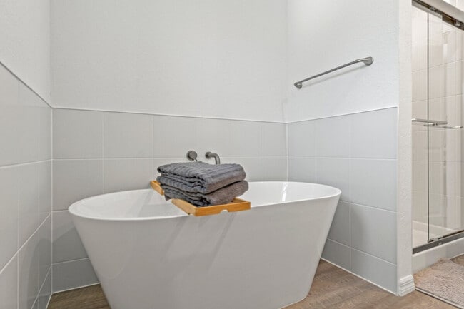 Building Photo - 4857 S Amstel Dr