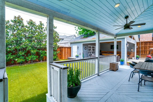 Building Photo - 3312 Villanova St