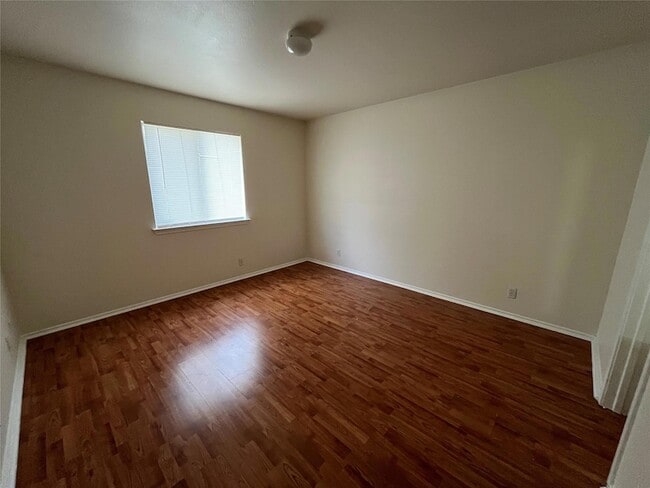 Building Photo - 3444 Covered Wagon Trail