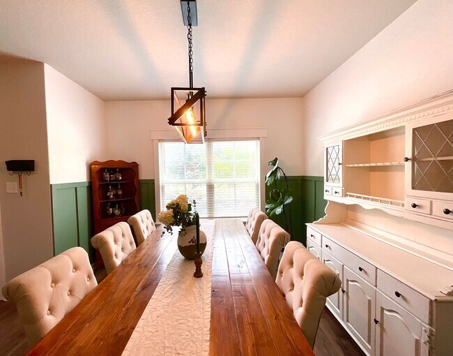 Building Photo - 10583 Pablo Way
