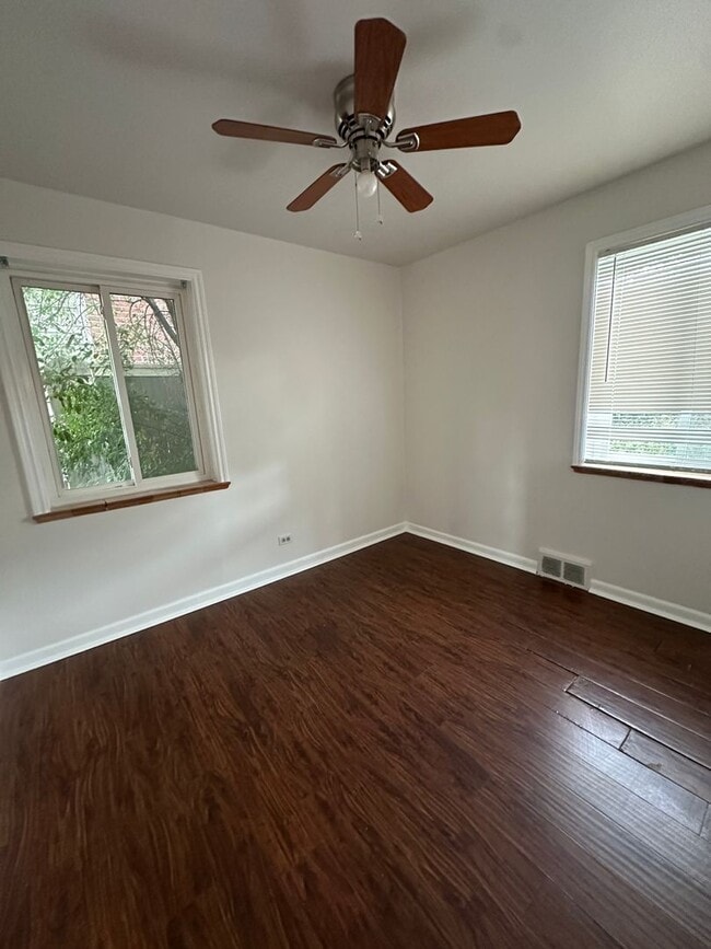 Building Photo - 1055 Leyden St