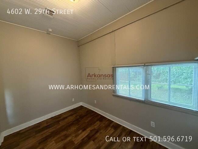 Building Photo - 4602 W 29th St