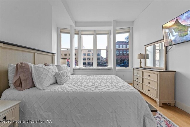 Building Photo - 509 Bogart Pl