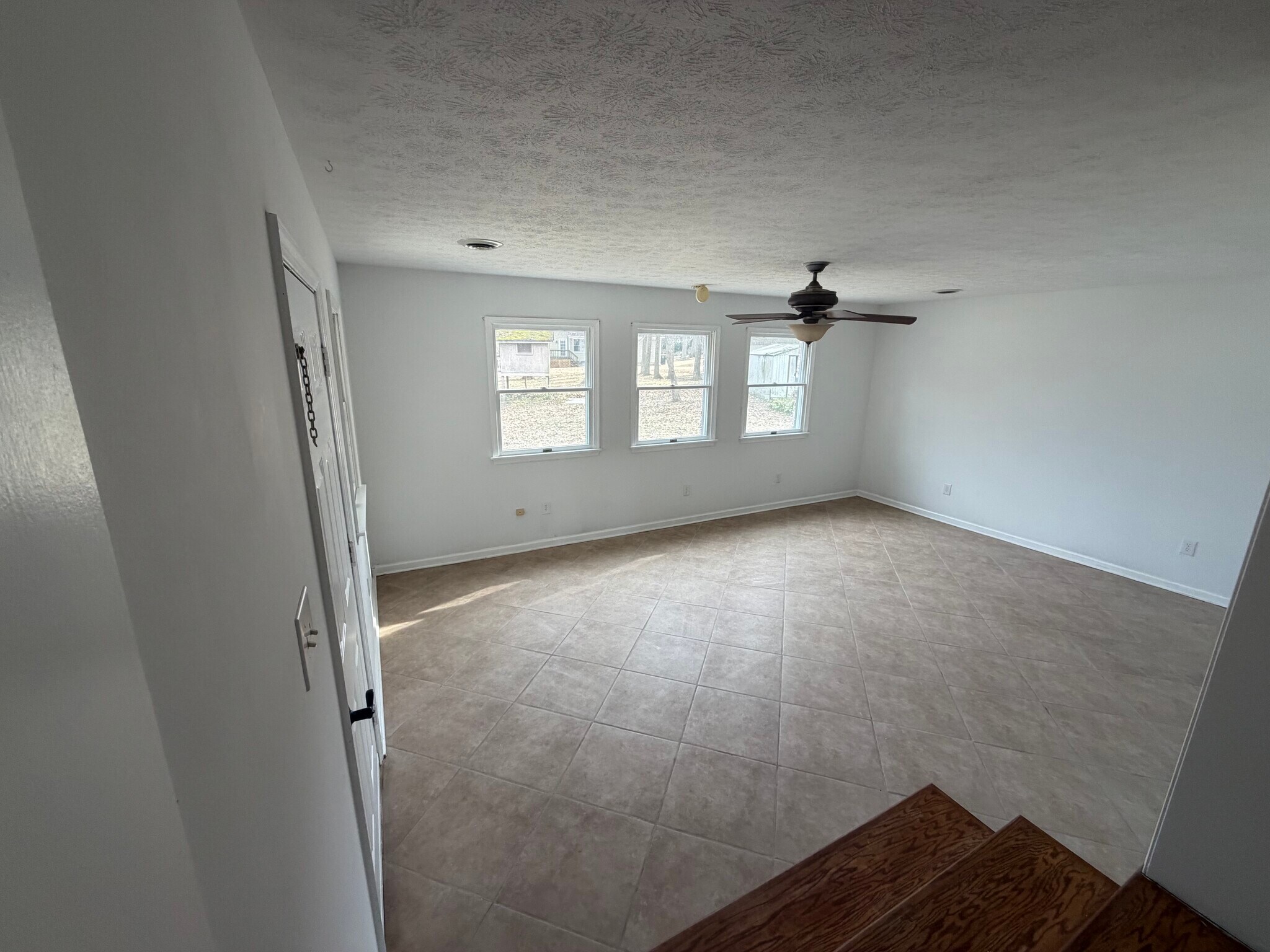 Building Photo - 105 bailey road