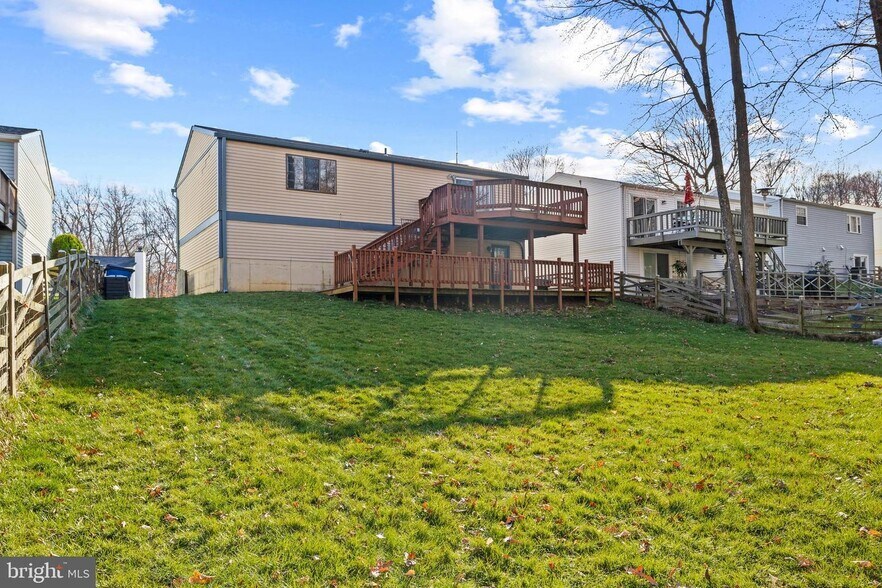 Building Photo - 8469 Rippled Creek Ct