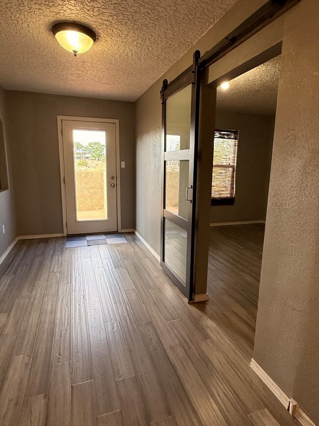 Building Photo - 2103 N Ensenada Cir SE