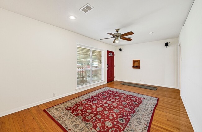 Building Photo - 1235 Ansbury Dr