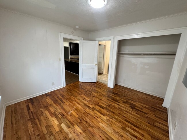 Building Photo - Updated 3/2 House across Shorter Universit...