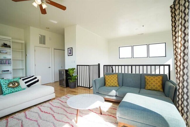 Building Photo - 384 Ralph McGill Blvd NE