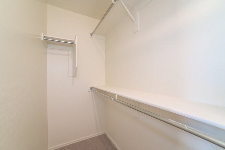 Building Photo - 25832 W Samantha Way