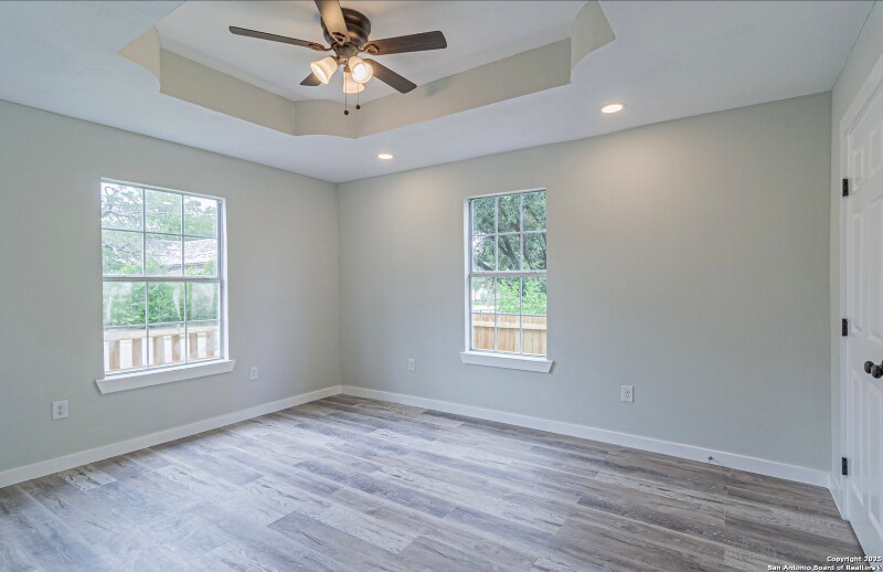 Building Photo - 210 N San Jacinto St