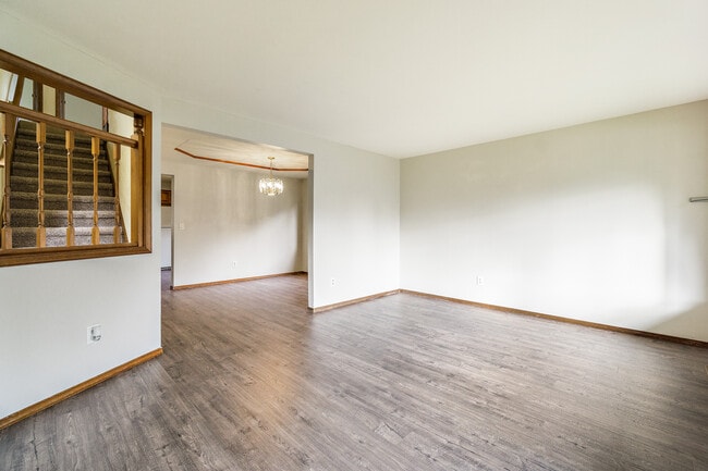 Building Photo - 4521 186th Ave SE