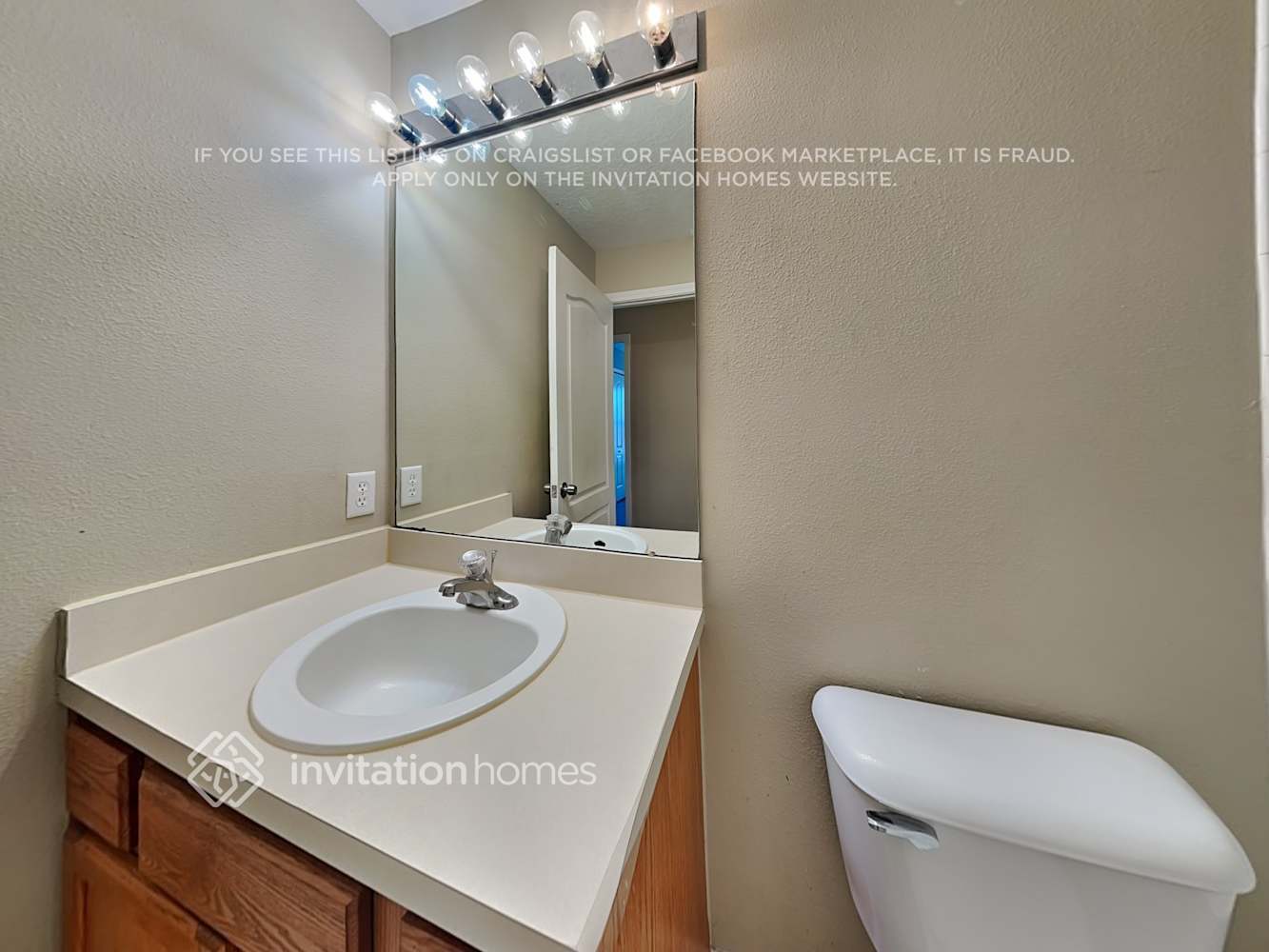 Building Photo - 11610 Misty Isle Ln