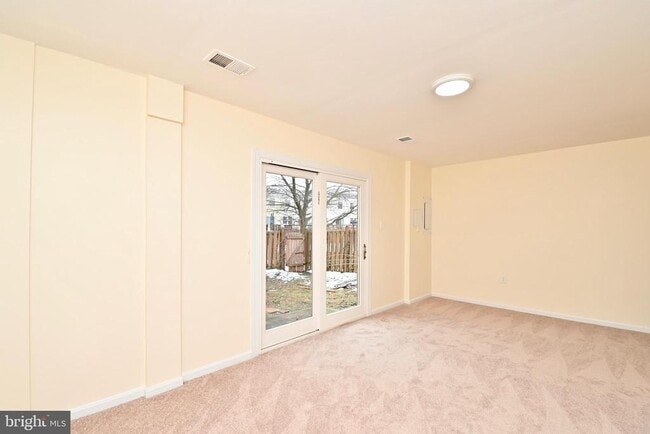 Building Photo - 2767 January Ct