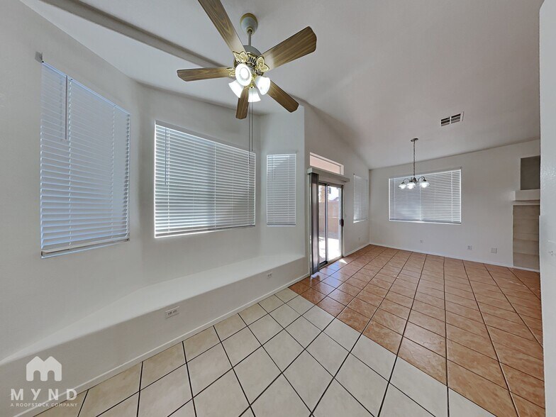 Building Photo - 9540 Ensworth St