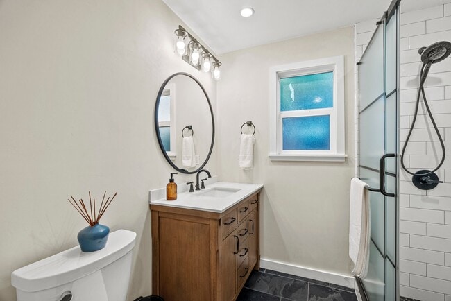 Building Photo - 37 Portola Ave