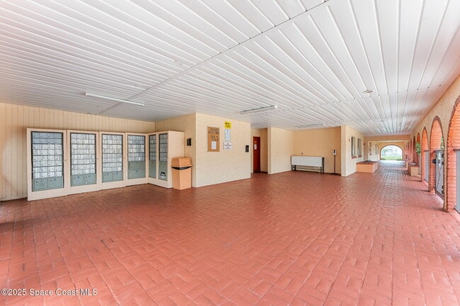 Building Photo - 251 San Juan Cir